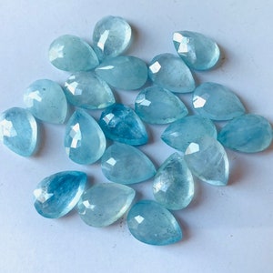 Cabochon di acquamarina naturale di qualità AAA + / Cabochon per la produzione di gioielli / Cabochon sfaccettati a forma di pera / Cabochon curativi / Aqua Cabs