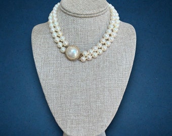 Collier ras de cou vintage années 50 avec collier de fausses perles Ciner à deux rangs