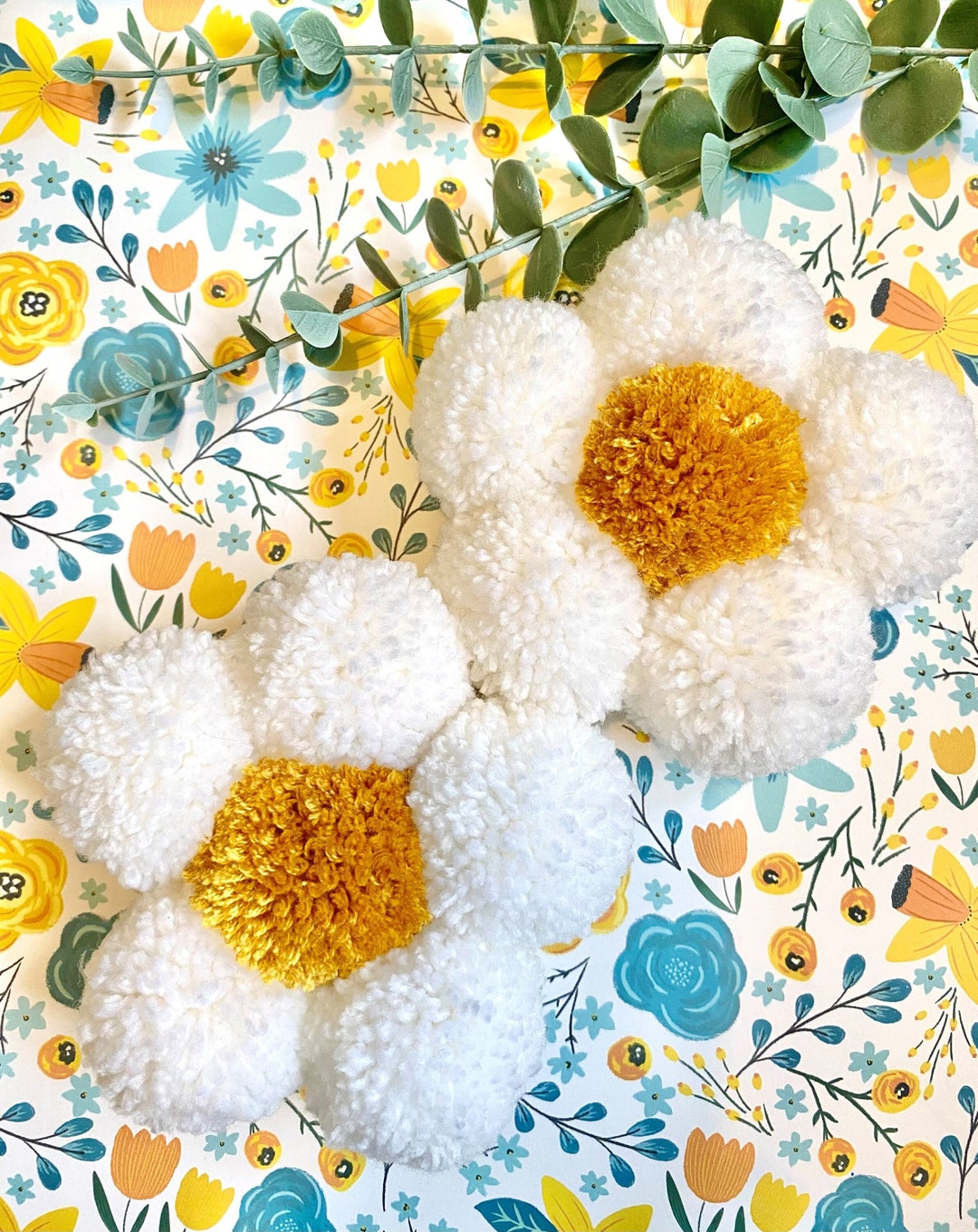 Daisy Pom Pom Wall Decor Etsy