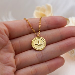 Humming Bird Necklace, Soaring Bird Necklace, Dainty Bird Necklace, Gold Bird Necklace, Flying Bird Necklace, BFF Necklace, For Her