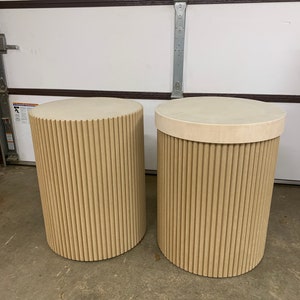 Ripple pedestal round, texture, - Floral Display Table, Wood Plinth Table, Photo Arch Backdrop Prop