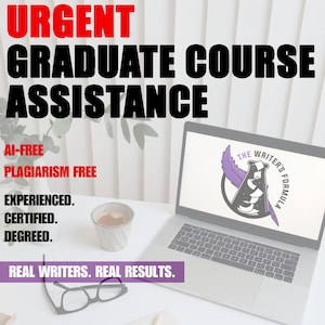 以下が含まれることがあります： 白い画面に「The Writer's Formula」という紫色のロゴが表示されたラップトップコンピューター。ラップトップは、コーヒーカップと眼鏡のある白い机の上に置かれています。画像の上部には「URGENT GRADUATE COURSE ASSISTANCE」というテキストが表示されています。ラップトップの下には「AI-FREE PLAGIARISM FREE」というテキストが表示されています。「AI-FREE PLAGIARISM FREE」というテキストの下には「EXPERIENCED. CERTIFIED. DEGREED.」というテキストが表示されています。画像の下部には「REAL WRITERS. REAL RESULTS.」というテキストが表示されています。