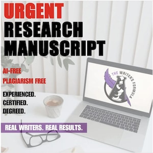 Könnte beinhalten: Ein Laptop mit einem weißen Bildschirm, auf dem ein Logo für "The Writer's Formula" zu sehen ist. Der Laptop steht auf einer weißen Oberfläche mit einer Kaffeetasse und einer Brille. Der Text "URGENT RESEARCH MANUSCRIPT" ist in großen schwarzen Buchstaben oben im Bild zu sehen. Der Text "AI-FREE PLAGIARISM FREE" ist unter dem Laptop zu sehen. Der Text "EXPERIENCED. CERTIFIED. DEGREED." ist unter dem Text "AI-FREE PLAGIARISM FREE" zu sehen. Der Text "REAL WRITERS. REAL RESULTS." ist unter dem Laptop zu sehen.