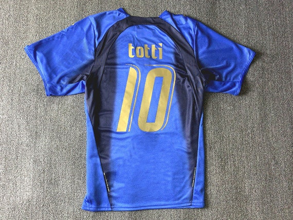 2006 italy totti jersey