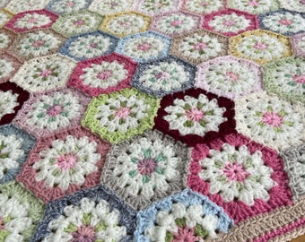 Vintage Hexies Crochet Blanket Pattern – Beginner Stash Buster (UK/US Terms)