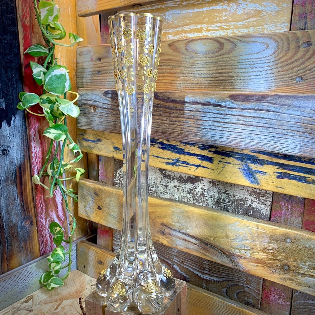 Vase Soliflore. Doré et Émaillé Au Décor Stylisé de Roses.