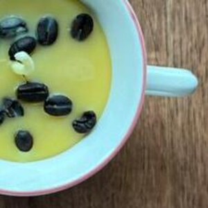 Teacup Candles - Beeswax & Coffee Beans - Raised Floral Design