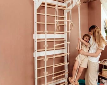 In hoogte verstelbare Zweedse klimwand met optionele touwaccessoires, Montessori-klimwand, indoor klimwand