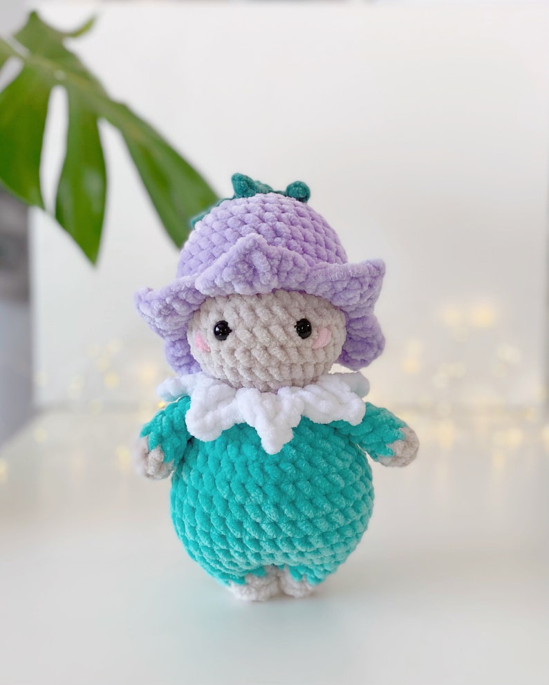 Low-sew Crochet Flower Crochet Bluebell Doll Flower Plushie: Maybelle the Bluebell Girl Amigurumi PDF patternEnglish image 4