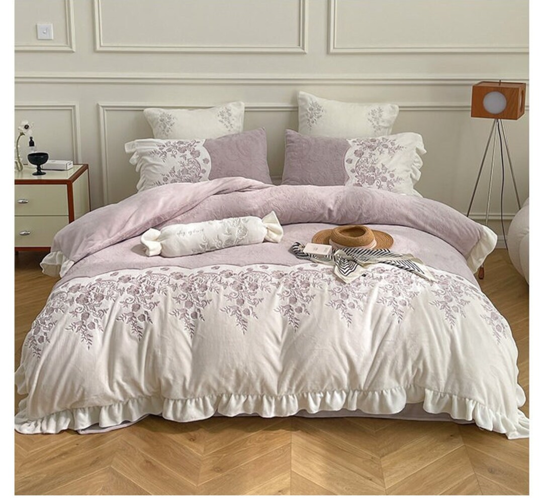 4 Pieces Luxury Velvet Bedding Set With Embroidery Velvet Etsy