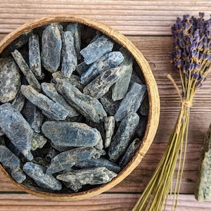 Raw Blue Kyanite, Ethically Sourced Crystals, Eco-friendly Packaging, Kyanite Crystal