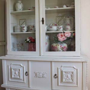 Omas Schrank, Schrank mit Vitrine, Shabby Chic Bild 2