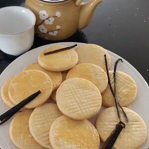 The BEST Vanilla bean cookie you will ever Need & Want!