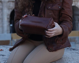 Handmade Leather Doppkit | Eco-friendly Unisex Grooming Kit | Elegant | Anar Leather | Travel Handbag | Natural | Stylish