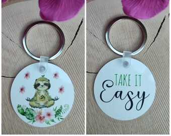 Keychain, round, sloth, take it easy, saying, customizable
