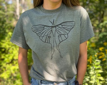 LUNA MOTH Shirt, Insect Tee, Witchy Cottagecore, Actias Luna Shirt, T-shirt, Moth T-shirt, Moth Artwork, Luna Moth Gifts, Unique Gifts