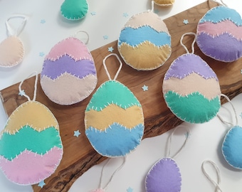 Hangend boomornament van vilt voor paaseieren, pastel lentedecor