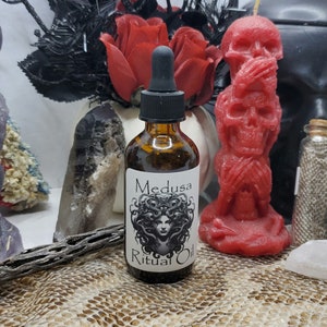 Medusa Ritual Oil 2 ounce
