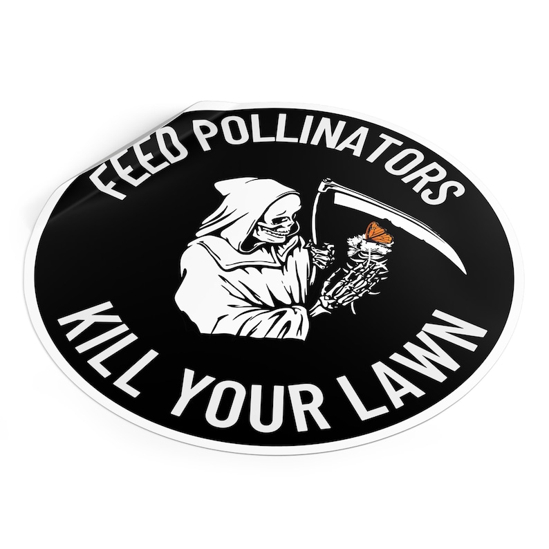 Adesivo "Alimente os Polinizadores, Mate Seu Gramado", Adesivo para Carro, Estilo Cottagecore Sombrio, Jardinagem Gótica, Permacultura, Gothcore, Adesivo de Vinil para Polinizadores imagem 2