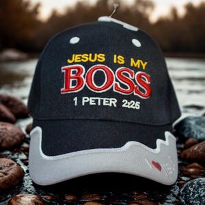Gorra "Jesús es mi jefe". Gorra negra cristiana. Gorra de Jesús. Gorra de béisbol de Jesús. Gorra "Jesús es mi jefe". Gorra "Jesús es mi jefe". Gorra "Amo a Jesús".