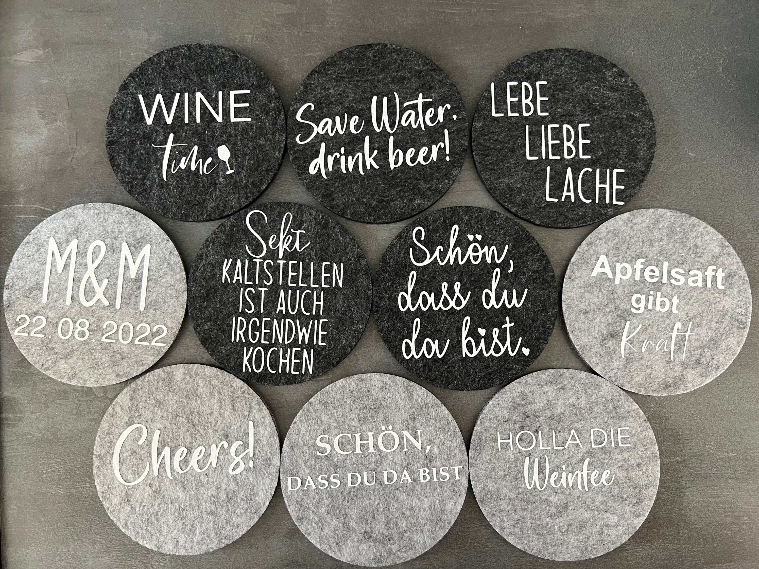 Glasuntersetzer personalisiert, Untersetzer, Filzuntersetzer, hellgrau dunkelgrau, Name, Filz, Roségold, schütz, Getränke