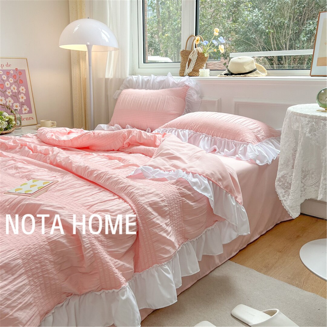 Solid Color Seersucker Thin Comforter for Summer,ruffled Bedding