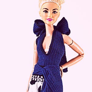 Short dalmatien en fourrure + body + cravate | Vêtements pour poupées fantaisie | PIPDOLLS