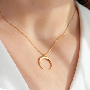 Silver Crescent Moon Necklace, Crescent Moon Necklace, Upside Down Moon Necklace, Double Horn Necklace, Christmas Gift, Mom Necklace Gift