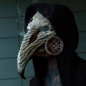 Halloween steampunk medieval plague doctor cos man crow long beak glowing mask men and women face mask