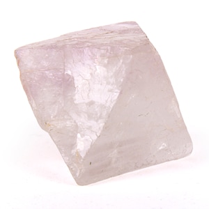 Helles Lila / Violetter Fluorit-Oktaeder, natürlicher Oktaeder, roher Mineraldiamant, gespaltener Fluorit, Traumkristall