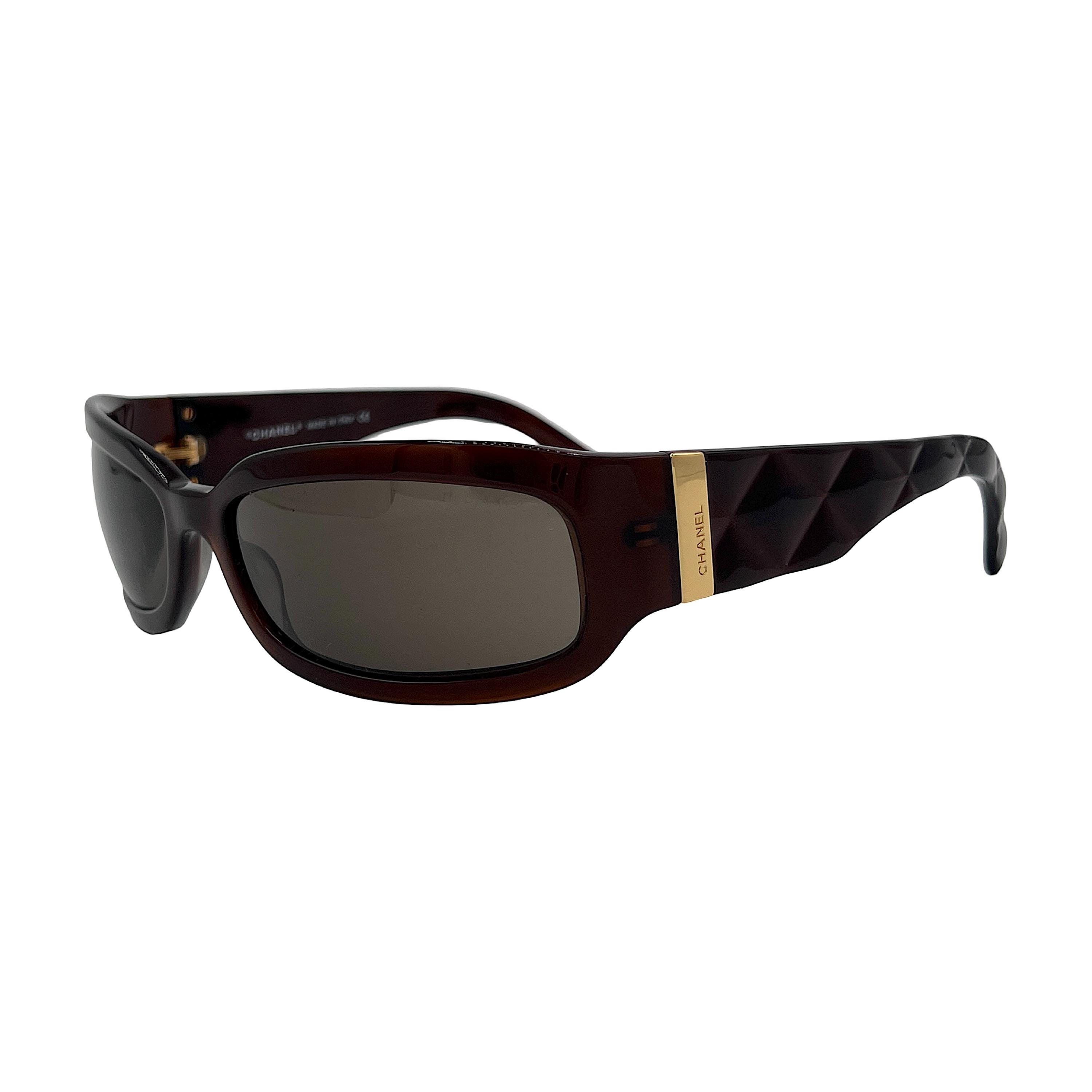 Chanel quilted sunglasses - Etsy 日本