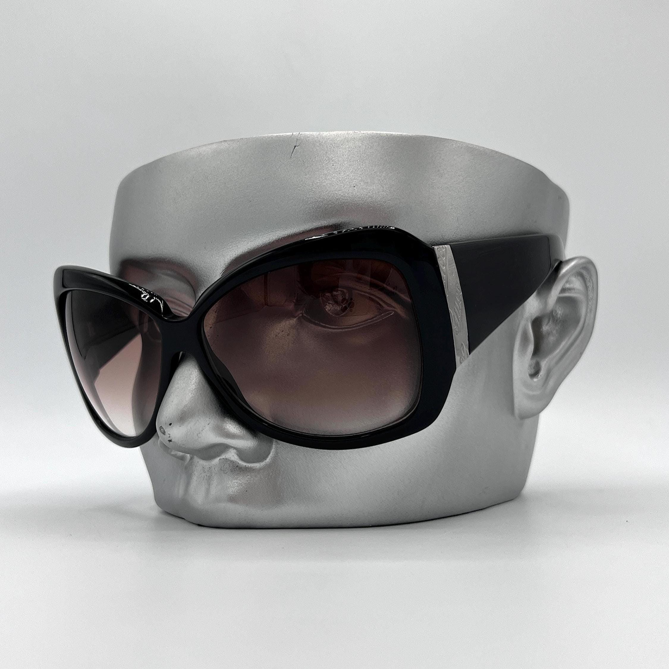 Gucci Sunglasses Oversized Butterfly Shield Black Silver  display picture 2