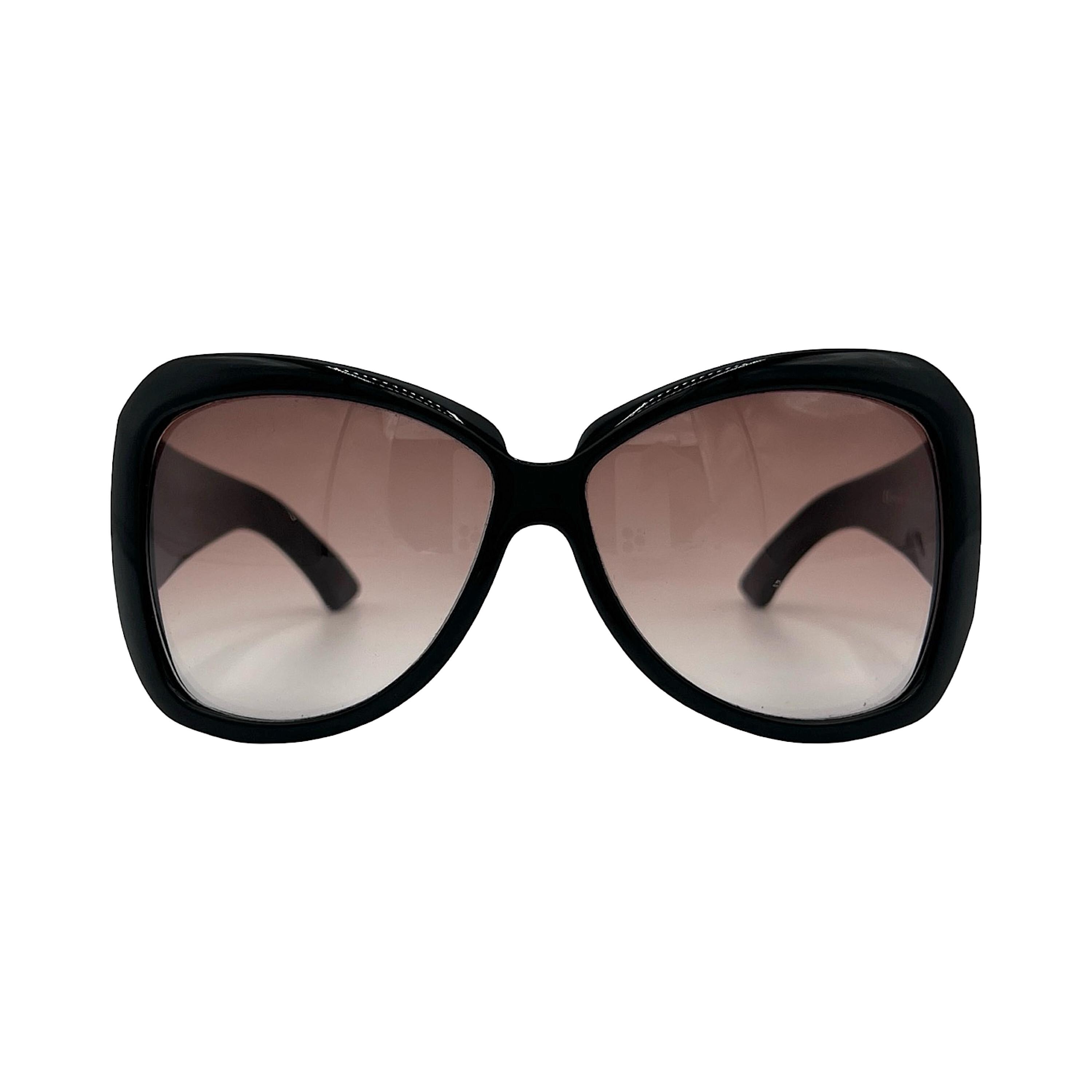 Gucci Sunglasses Oversized Butterfly Shield Black Silver 
