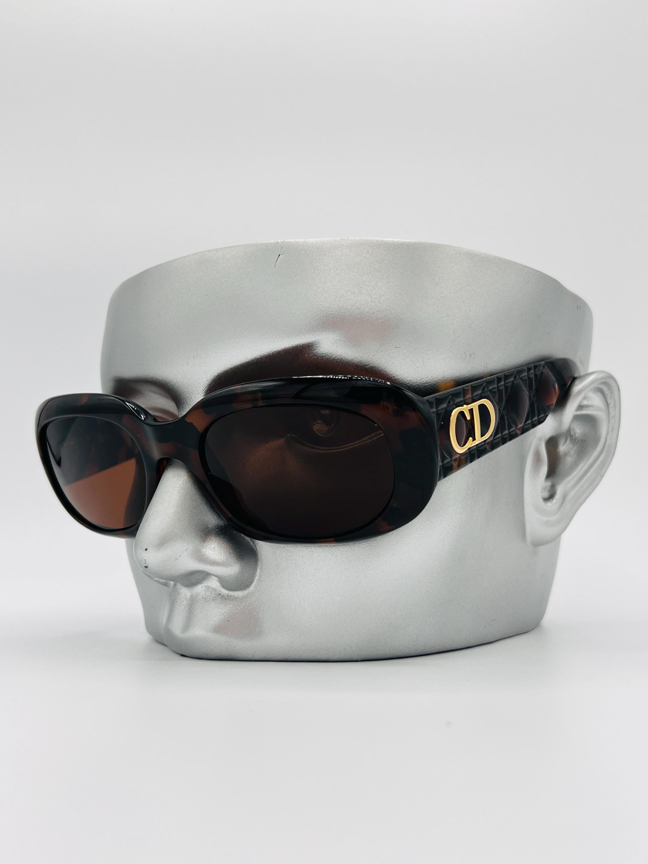 小物 Dior Vintage Oval Sunglasses CD Logo 小物 Dior Vintage Oval Sunglasses CD Logo Dior Vintage Oval