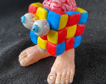 NEW "Rubyk" lowbrow cartoon tabletop art toy