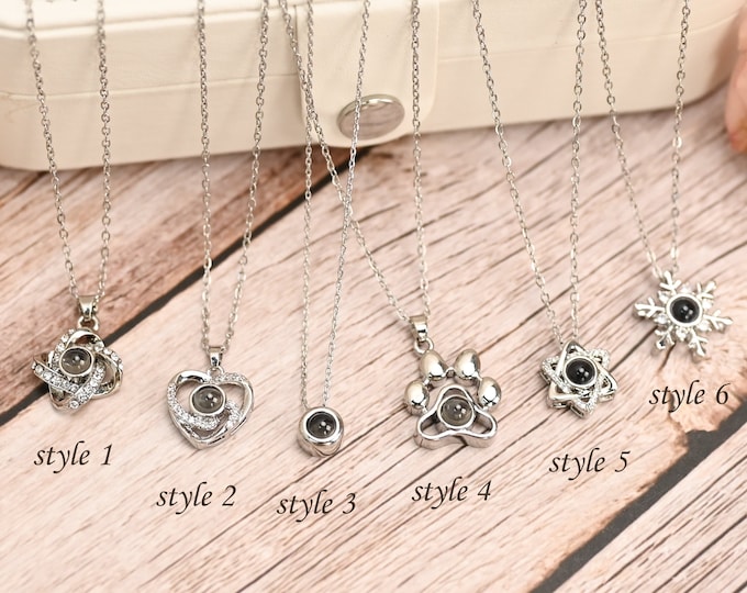 Custom Photo Projection Necklace,Memorial Photo Necklace,Mother's Day gift,Picture Jewelry Photo Necklace for Women,Photo Jewelry Gift for