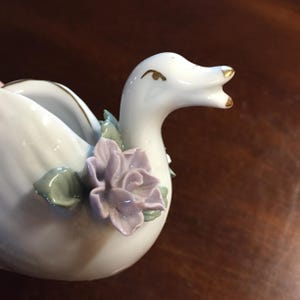 Small Vintage Porcelain Swan Trinket Holder