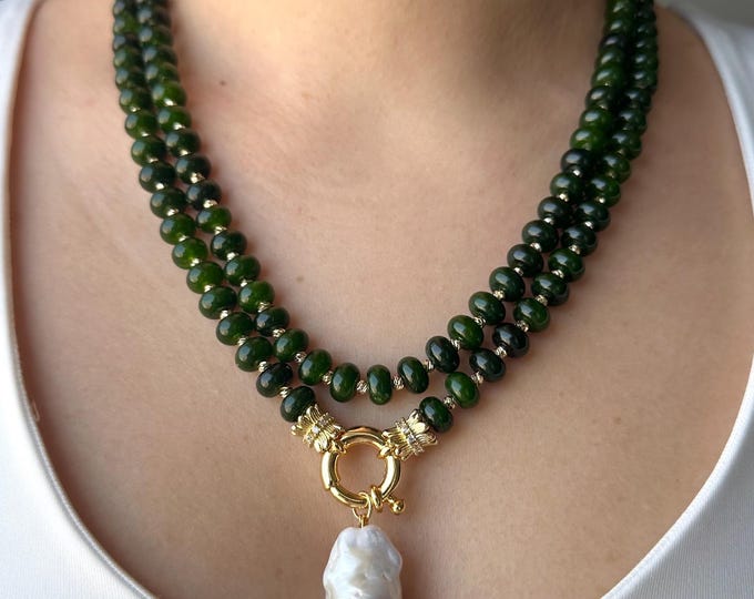 Multistrand Green Agate Gold Necklace with Baroque Pearl Pendant , Green Gemstone Statement Necklace , Chunky Agate Necklace For Women