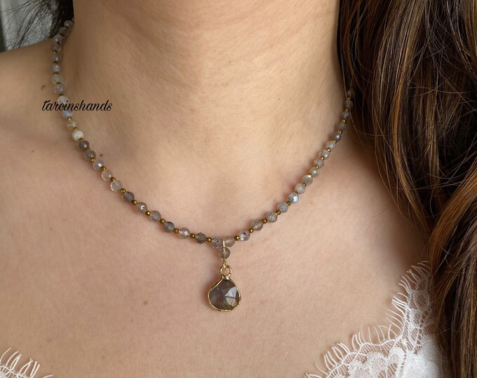 Labradorite necklace , beaded labradorite necklace , small labradorite beads , minimalist labradorite necklace , unique gemstone necklace