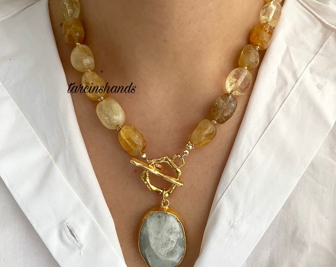 Citrine Gold Toggle Necklace with Moonstone Pendant , Natural Citrine Necklace , Moonstone Citrine Statement Necklace , Crystal Necklace