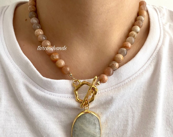 Sunstone Moonstone Pendant Gold Toggle Necklace, Natural Sunstone Beaded Necklace , Autumn Necklace , Gift For Woman , Crystal Healing