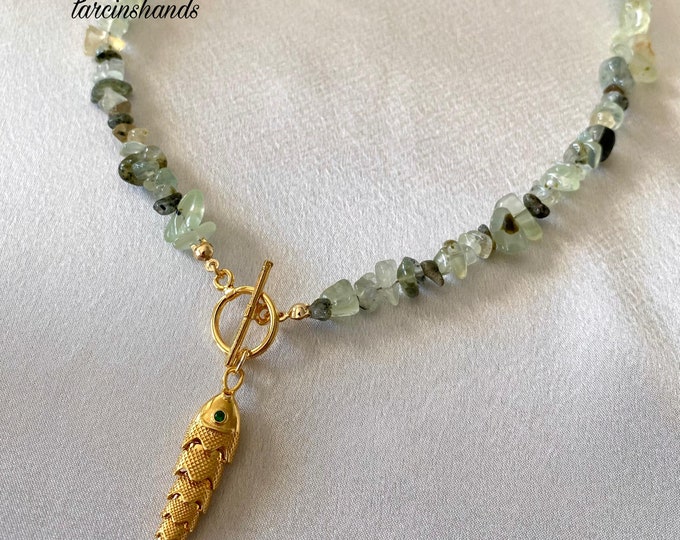 Movable Fish Prehnite Necklace with Gold Toggle , 3D Fish Pendant Green Semi Precious Stone Necklace, Gold Vintage Fish Necklace For Women