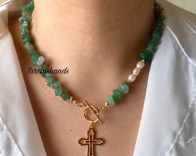 Aventurine Cross Necklace, Aventurine with Freshwater Pearl Gold Toggle Necklace with Gold Cross Pendant, Gemstone Beaded Cross Necklace