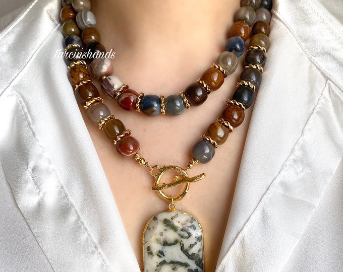 Multistrand Chunky Agate Gold Toggle Necklace With Agate Pendant , Layered Gemstone Necklace , Big Bold Chunky Agate Necklace , Beaded Agate