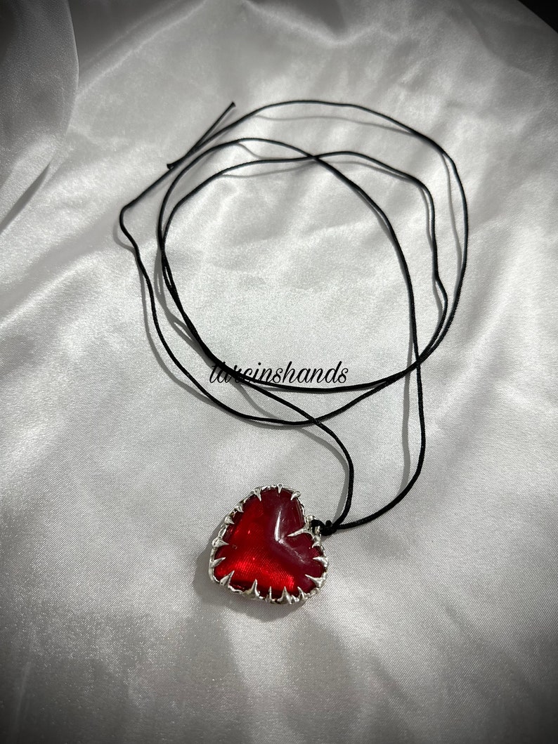 Spiky heart necklace red glass heart pendant necklace , gothic heart necklace , chunky heart necklace , cybery2k jewelry zdjęcie 5