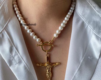 Large Cross Freshwater Pearl Gold Toggle Necklace,Beaded Pearl Cross Necklace,Natural Pearl Necklace,T Bar Necklace with Pearl,Chunky Cross