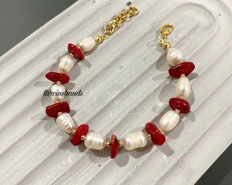 Pulsera de perlas y coral bañada en oro, pulsera de coral rojo, pulsera de perlas de agua dulce, pulsera de perlas gruesas, pulsera de cuentas hecha a mano