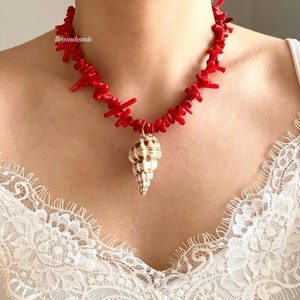 Red coral necklace with sea shell pendant , oversized shell necklace , summer jewelry , gold plated red coral necklace beaded coral necklace zdjęcie 4