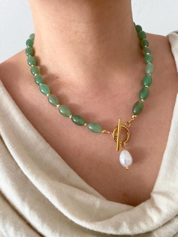 Aventurine Pearl Toggle Necklace: Boho Green Gemstone, Freshwater Pearl