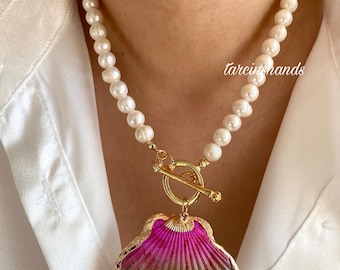 Freshwater Pearl Gold Toggle Necklace with Seashell Pendant,Natural Pearl Chunky Shell Necklace,Colorful Shell Necklace with Natural Pearl